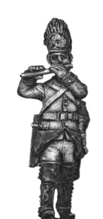 (100WFR513) Austrian Grenadier fifer, bearskin, marching