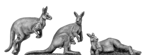 (100ANM12) Kangaroos- set of 3