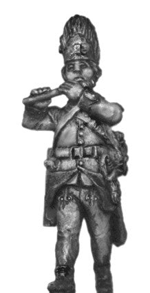 (100WFR533) Hungarian Grenadier fifer, bearskin, marching