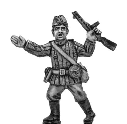 (100WWT008) Soviet infantry Officer in side cap