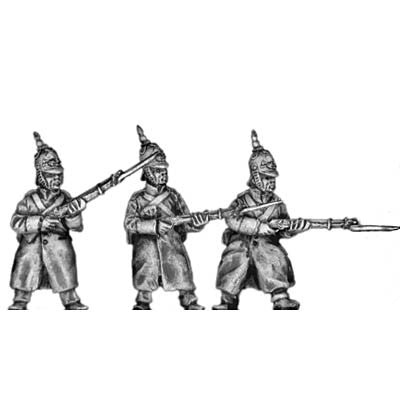 (300CMW051) Russian infantry in greatcoats & helmet, at the ready