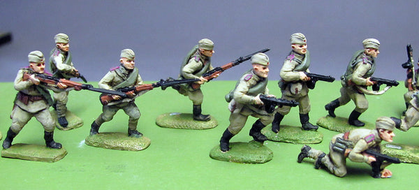 (INS01) Soviet Infantry, Caps, rifles advancing- 8 figure set