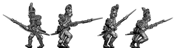 (100WFR023) Grenadier, bearskin, ragged campaign uniform, advancing