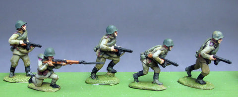 (INS14) Soviet Infantry, Helmets, PPSh advancing- 8 figure set